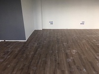 Подготовка основания и укладка кварцвиниловой плитки